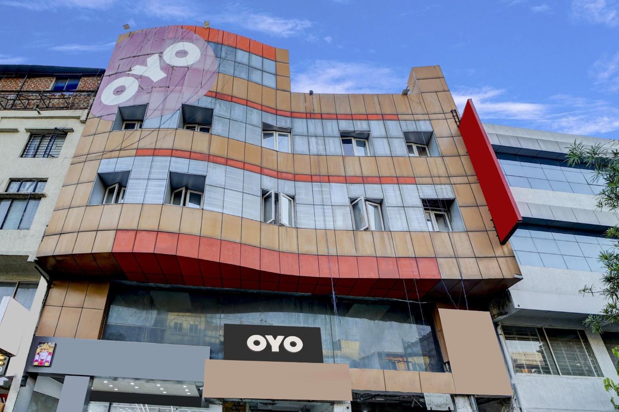 Oyo Flagship 81248 Hotel Satya Vilas Бопал Екстериор снимка